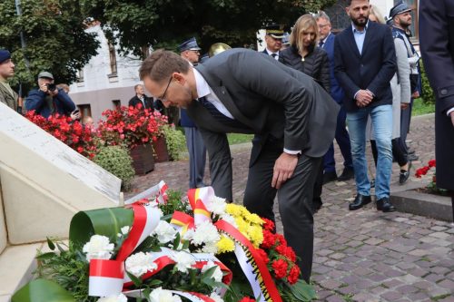 img-1814-copy Wychowanie, autorytety, wartości XVI LO im.AK w Tarnowie