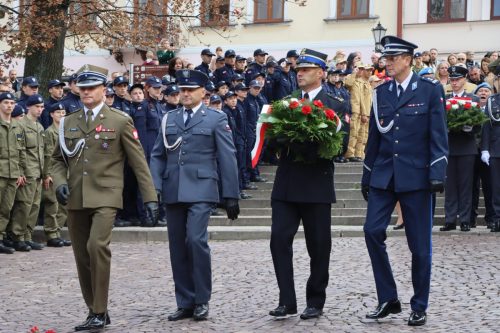 img-1869-copy Wychowanie, autorytety, wartości XVI LO im.AK w Tarnowie