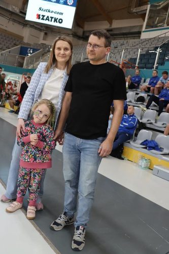 28 Policjanci zagrali charytatywnie