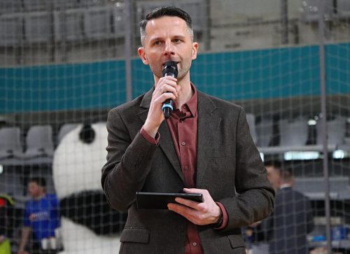 2a Policjanci zagrali charytatywnie