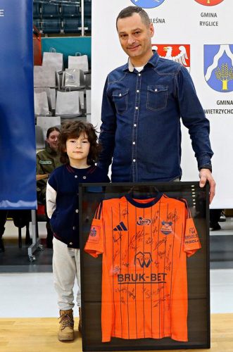 img-9563-edytowano-copy Policjanci zagrali charytatywnie