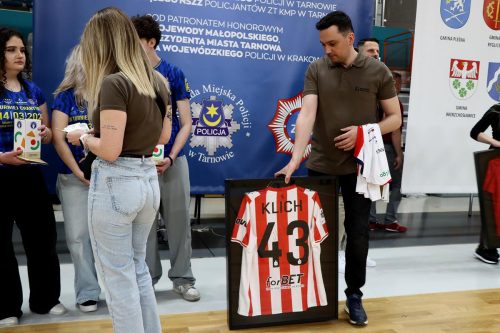 img-9590-edytowano-copy Policjanci zagrali charytatywnie