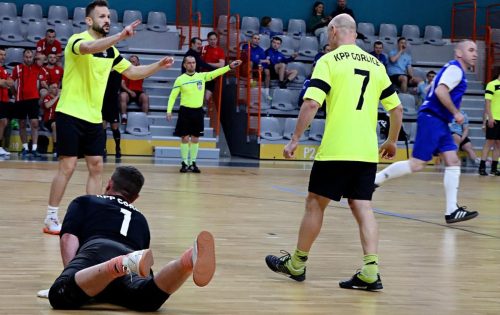 img-9694-edytowano-copy Policjanci zagrali charytatywnie