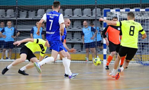 img-9723-edytowano-copy Policjanci zagrali charytatywnie