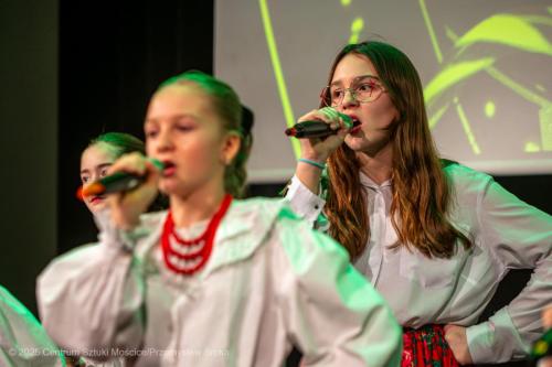 Senior-1 Kolędowanie międzypokoleniowe w ramach cyklu Senior w Centrum