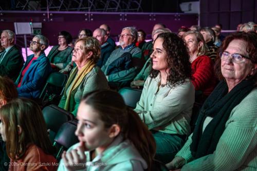 Senior-10 Kolędowanie międzypokoleniowe w ramach cyklu Senior w Centrum