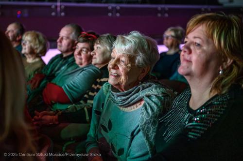 Senior-11 Kolędowanie międzypokoleniowe w ramach cyklu Senior w Centrum