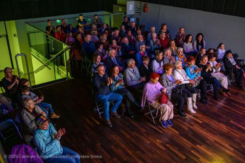 Senior-16 Kolędowanie międzypokoleniowe w ramach cyklu Senior w Centrum
