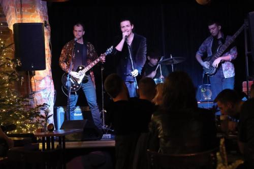 7 Rockowa Pasja:Silver Nades na Scenie Whiplash-u