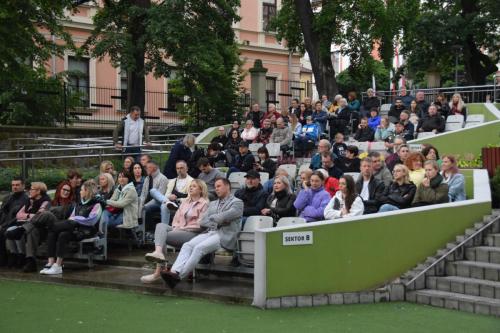 436570701_844289797730051_2831713612245721024_n Koncert: Skubas ,,W ogień" - Duet Akustycznie