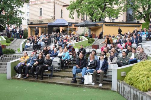 440374122_844289804396717_4165894652106643692_n Koncert: Skubas ,,W ogień" - Duet Akustycznie