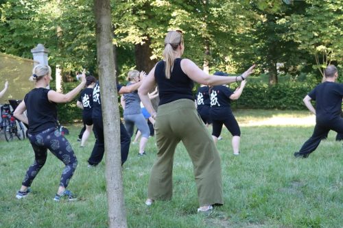 25 Wakacje z Tai Chi w Parku Strzeleckim