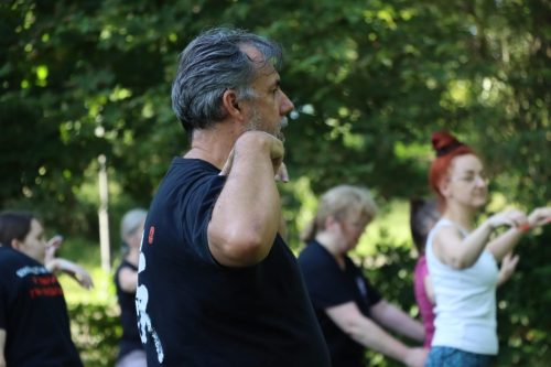 12 Harmonia ciała i umysłu. Bezpłatne Tai Chi na świeżym powietrzu
