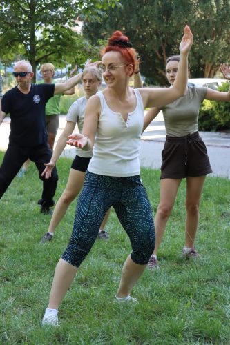 15 Harmonia ciała i umysłu. Bezpłatne Tai Chi na świeżym powietrzu