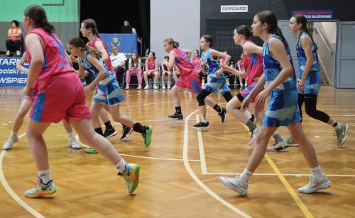 13 MKS PM Tarnów melduje się w półfinale