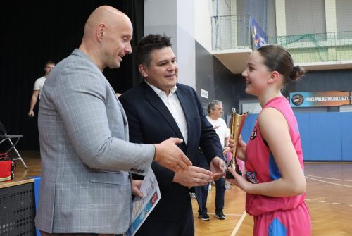 7b MKS PM Tarnów melduje się w półfinale