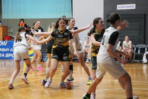 6 Ćwierćfinał Mistrzostw Polski Kadetek U15 w koszykówce kobiet - Tarnów - hala Gumniska