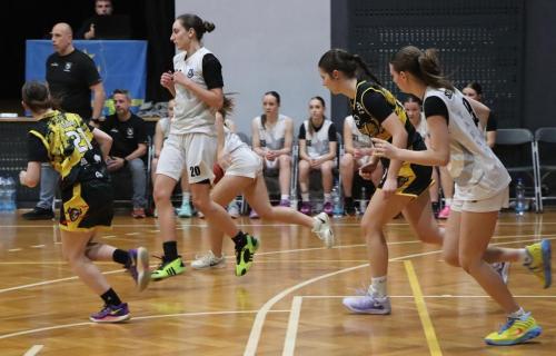 img-0039-edytowano-copy Ćwierćfinał Mistrzostw Polski Kadetek U15 w koszykówce kobiet - Tarnów - hala Gumniska