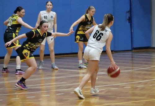 img-0095-edytowano-copy Ćwierćfinał Mistrzostw Polski Kadetek U15 w koszykówce kobiet - Tarnów - hala Gumniska