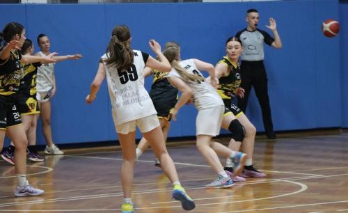 img-0106-edytowano-copy Ćwierćfinał Mistrzostw Polski Kadetek U15 w koszykówce kobiet - Tarnów - hala Gumniska