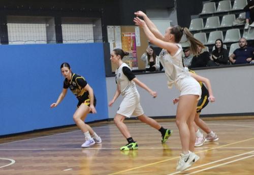 img-9378-edytowano-copy Ćwierćfinał Mistrzostw Polski Kadetek U15 w koszykówce kobiet - Tarnów - hala Gumniska