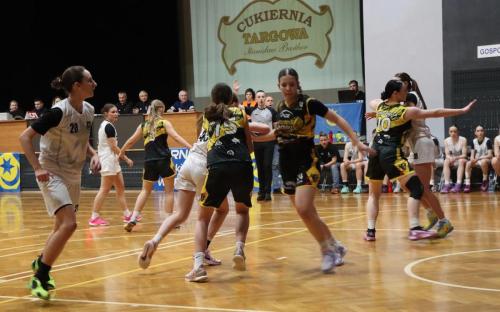 img-9571-edytowano-copy Ćwierćfinał Mistrzostw Polski Kadetek U15 w koszykówce kobiet - Tarnów - hala Gumniska