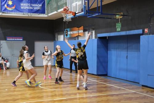 img-9615-copy Ćwierćfinał Mistrzostw Polski Kadetek U15 w koszykówce kobiet - Tarnów - hala Gumniska