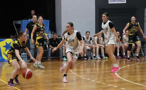 img-9932-edytowano-copy Ćwierćfinał Mistrzostw Polski Kadetek U15 w koszykówce kobiet - Tarnów - hala Gumniska
