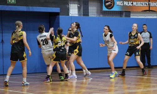 img-9971-edytowano-copy Ćwierćfinał Mistrzostw Polski Kadetek U15 w koszykówce kobiet - Tarnów - hala Gumniska