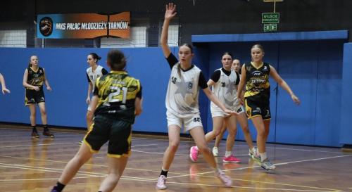 img-9974-edytowano-copy Ćwierćfinał Mistrzostw Polski Kadetek U15 w koszykówce kobiet - Tarnów - hala Gumniska