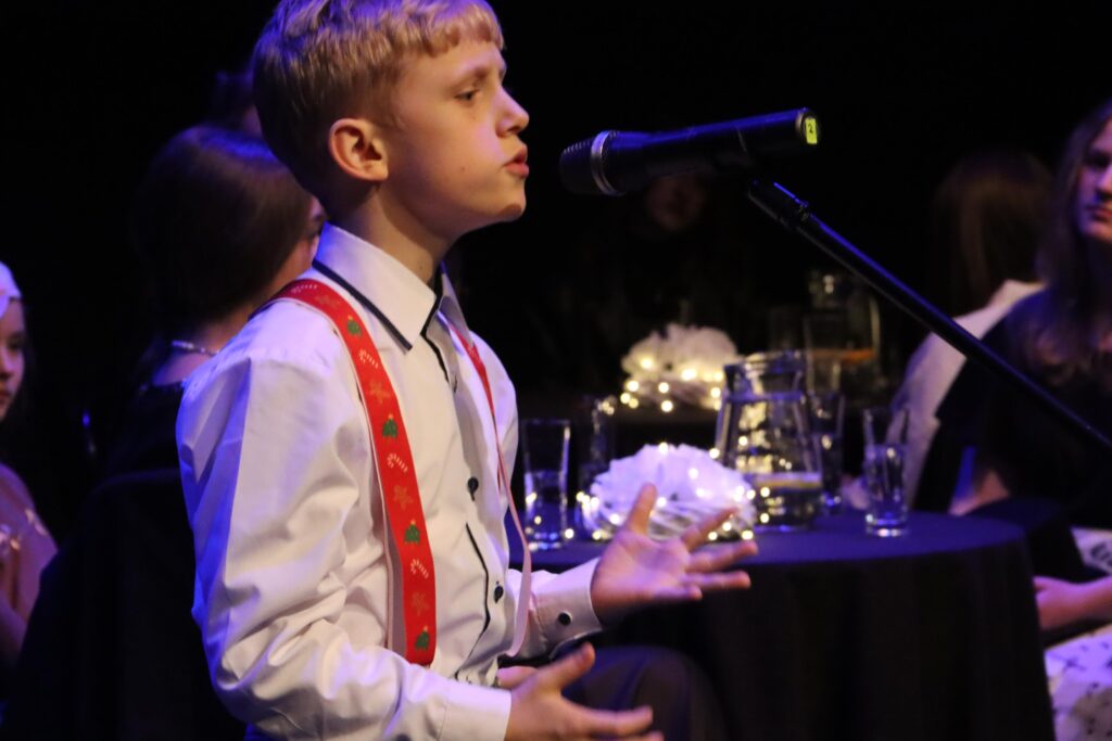 Piosenka-13-1024x683 Piosenka jest dobra na wszystko – finał wojewódzkiego konkursu wokalnego poświęconego twórczości Kabaretu Starszych Panów