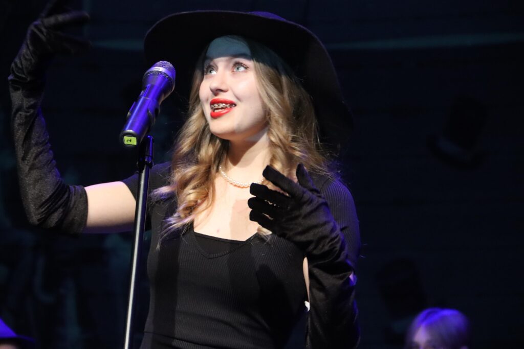 Piosenka-9-1024x683 Piosenka jest dobra na wszystko – finał wojewódzkiego konkursu wokalnego poświęconego twórczości Kabaretu Starszych Panów