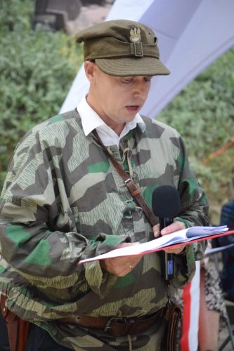 11 Patriotyczne śpiewanie "Powstanie Pokoleń"