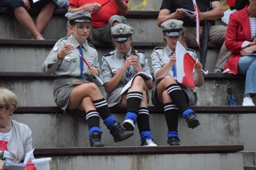 6 Patriotyczne śpiewanie "Powstanie Pokoleń"