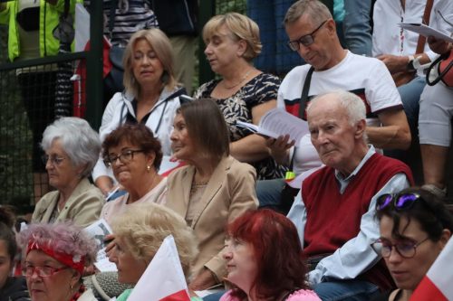 72 Patriotyczne śpiewanie "Powstanie Pokoleń"