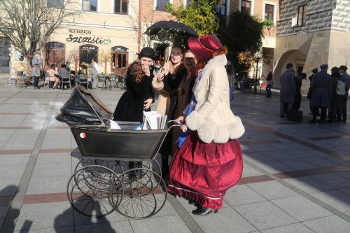 img-9030-copy Przestrzenie Pierwszego Niepodległego