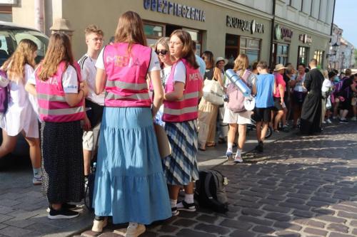 455687289_907371664755197_6233159665099761796_n 42. Piesza Pielgrzymka Tarnowska na Jasną Górę: Młodzi wiodą prym