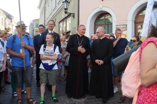 455722997_907372811421749_8677896881017939340_n 42. Piesza Pielgrzymka Tarnowska na Jasną Górę: Młodzi wiodą prym