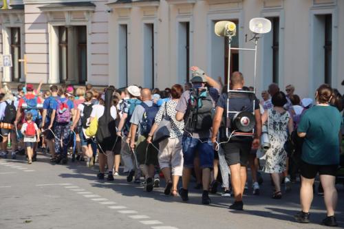 455741754_907373734754990_8526569357062047025_n 42. Piesza Pielgrzymka Tarnowska na Jasną Górę: Młodzi wiodą prym