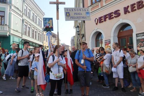 455831690_907371794755184_6423208706258768879_n 42. Piesza Pielgrzymka Tarnowska na Jasną Górę: Młodzi wiodą prym