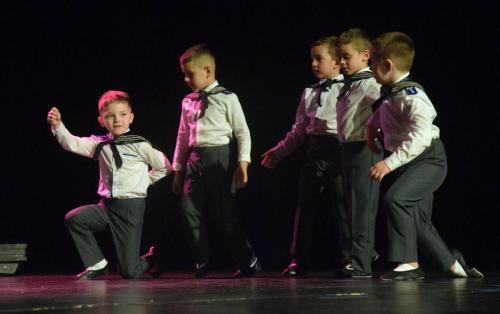 4 "Historia z rodzinnego albumu" - widowisko taneczno - muzyczne z okazji Dnia Babci i Dziadka