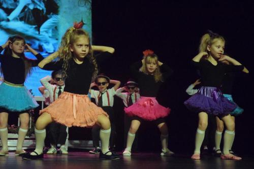 dsc-2394-edytowano-copy "Historia z rodzinnego albumu" - widowisko taneczno - muzyczne z okazji Dnia Babci i Dziadka