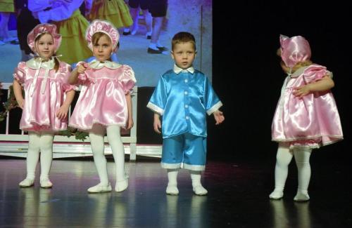 dsc-2545-edytowano-copy "Historia z rodzinnego albumu" - widowisko taneczno - muzyczne z okazji Dnia Babci i Dziadka