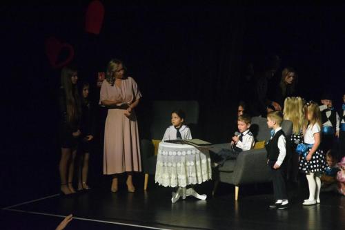 dsc-2631-edytowano-copy "Historia z rodzinnego albumu" - widowisko taneczno - muzyczne z okazji Dnia Babci i Dziadka