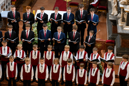 13-copy Jubileusz 45. lecia PUERI CANTORES TARNOVIENSES