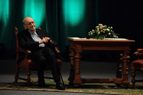 19 Kapłan, kosmolog, filozof. 90 lat ks. prof. Michała Hellera