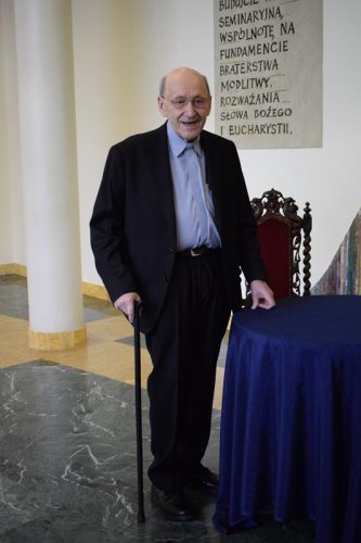 8 Kapłan, kosmolog, filozof. 90 lat ks. prof. Michała Hellera