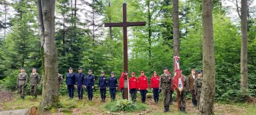 13 I Tarnowski Złaz Śladami Żołnierzy AK — lekcja historii i patriotyzmu