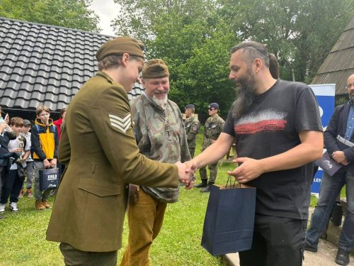 18 I Tarnowski Złaz Śladami Żołnierzy AK — lekcja historii i patriotyzmu