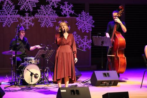 12 A NADZIEJA NIECH BĘDZIE W NAS" - najmniejsza scena świata